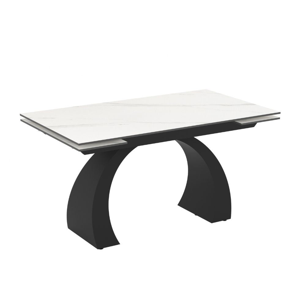 Tavolo allungabile Libra con piano in ceramica effetto marmo bianco e gambe nere