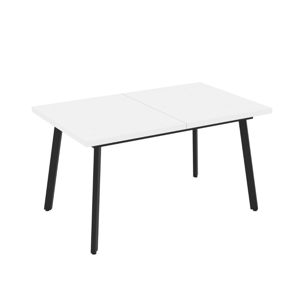 Tavolo allungabile Lini piano bianco effetto frassinato e gambe in metallo nero