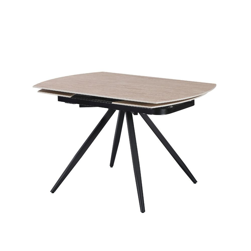 Tavolo girevole allungabile Kitti con piano in ceramica effetto marmo travertino e gambe in metallo nero